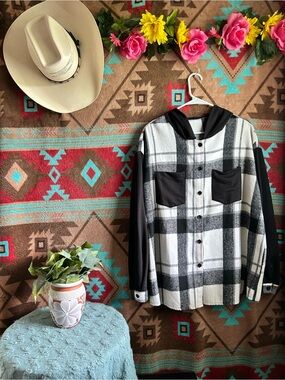Black & White Plaid Hooded Shacket - Women